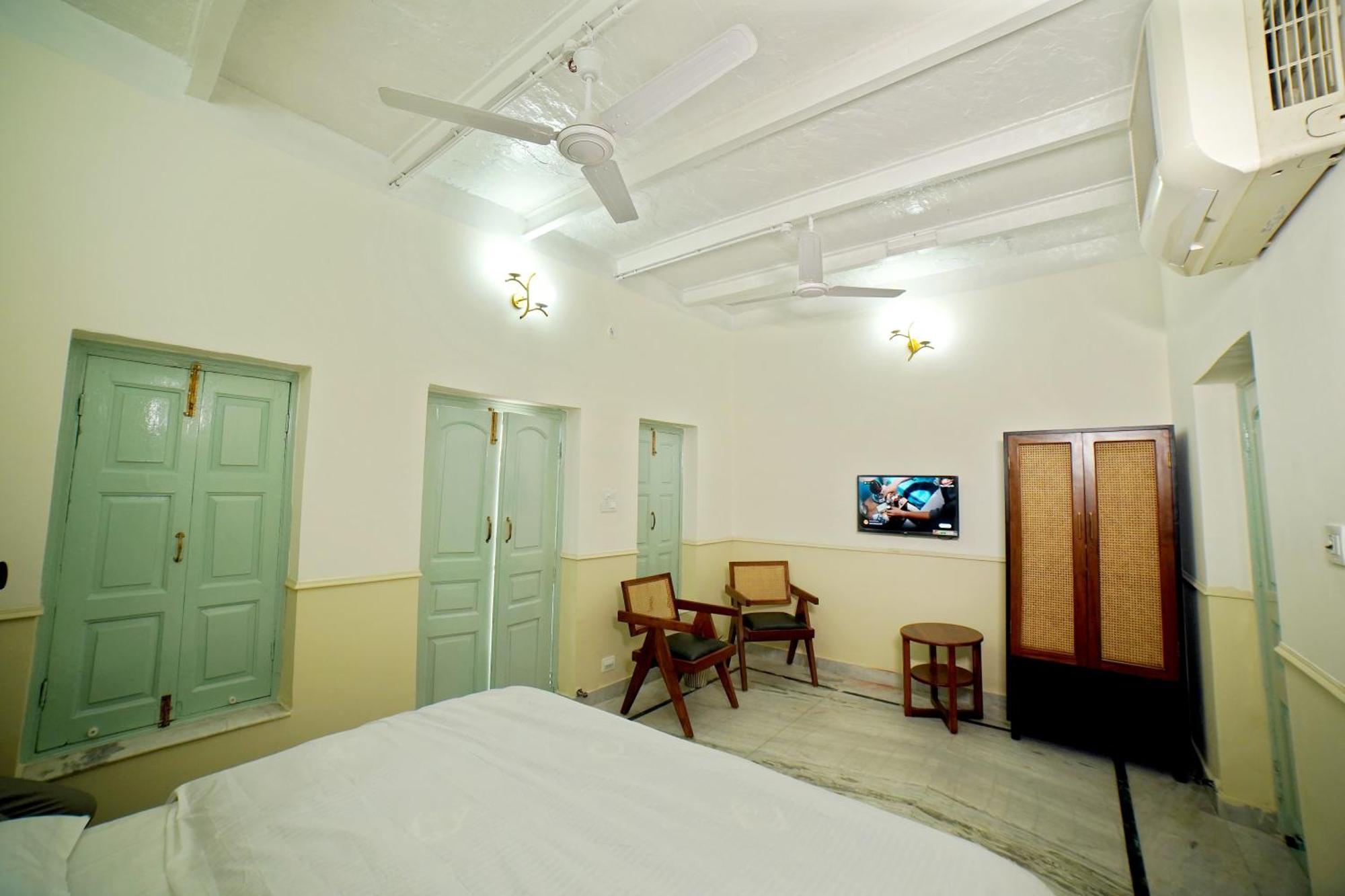 Shree Krishna Bhakti Ashram Otel Vrindāvan Dış mekan fotoğraf